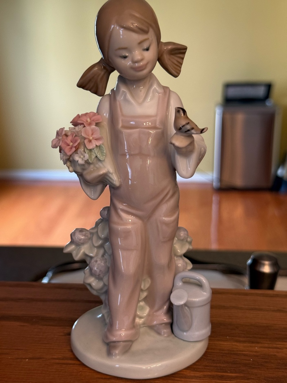 Lladro retired Spring Girl porcelain figurine with box #5217